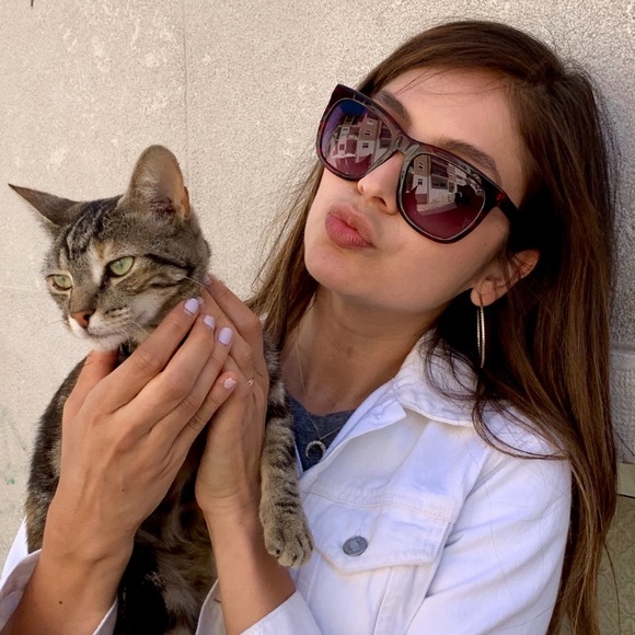 GIVENCHY Sunglasses - Picture 9 of 9